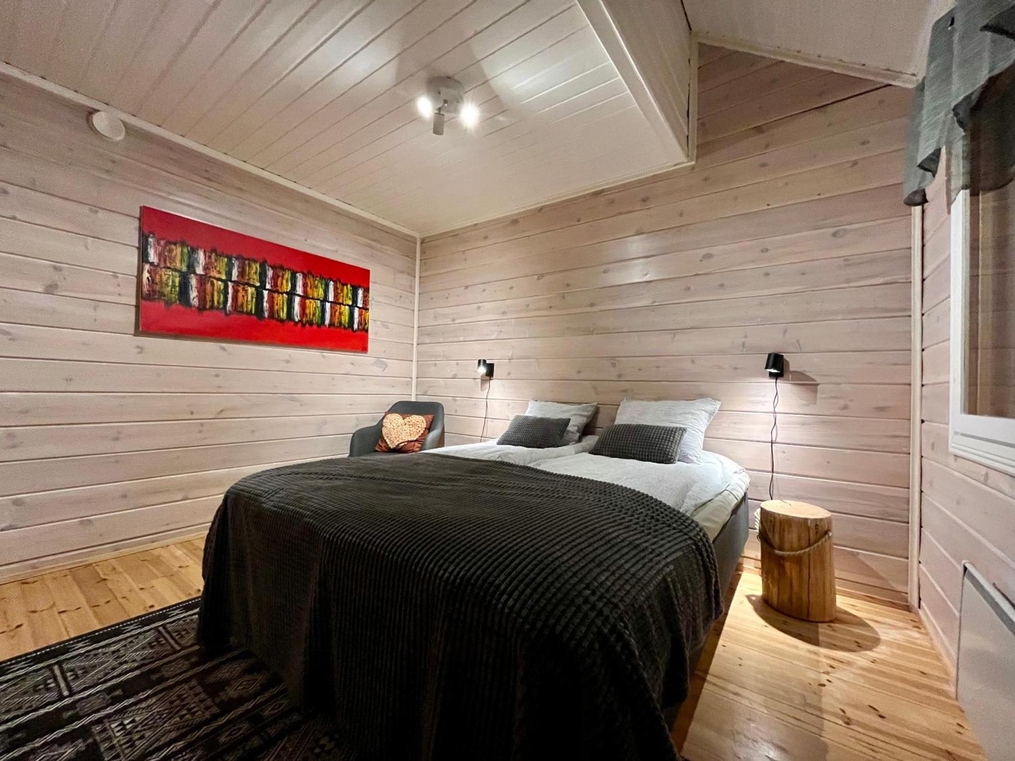 רובניימי Log Cottages In 10 Min From Santa Claus Village-Sauna&Freeparking מראה חיצוני תמונה