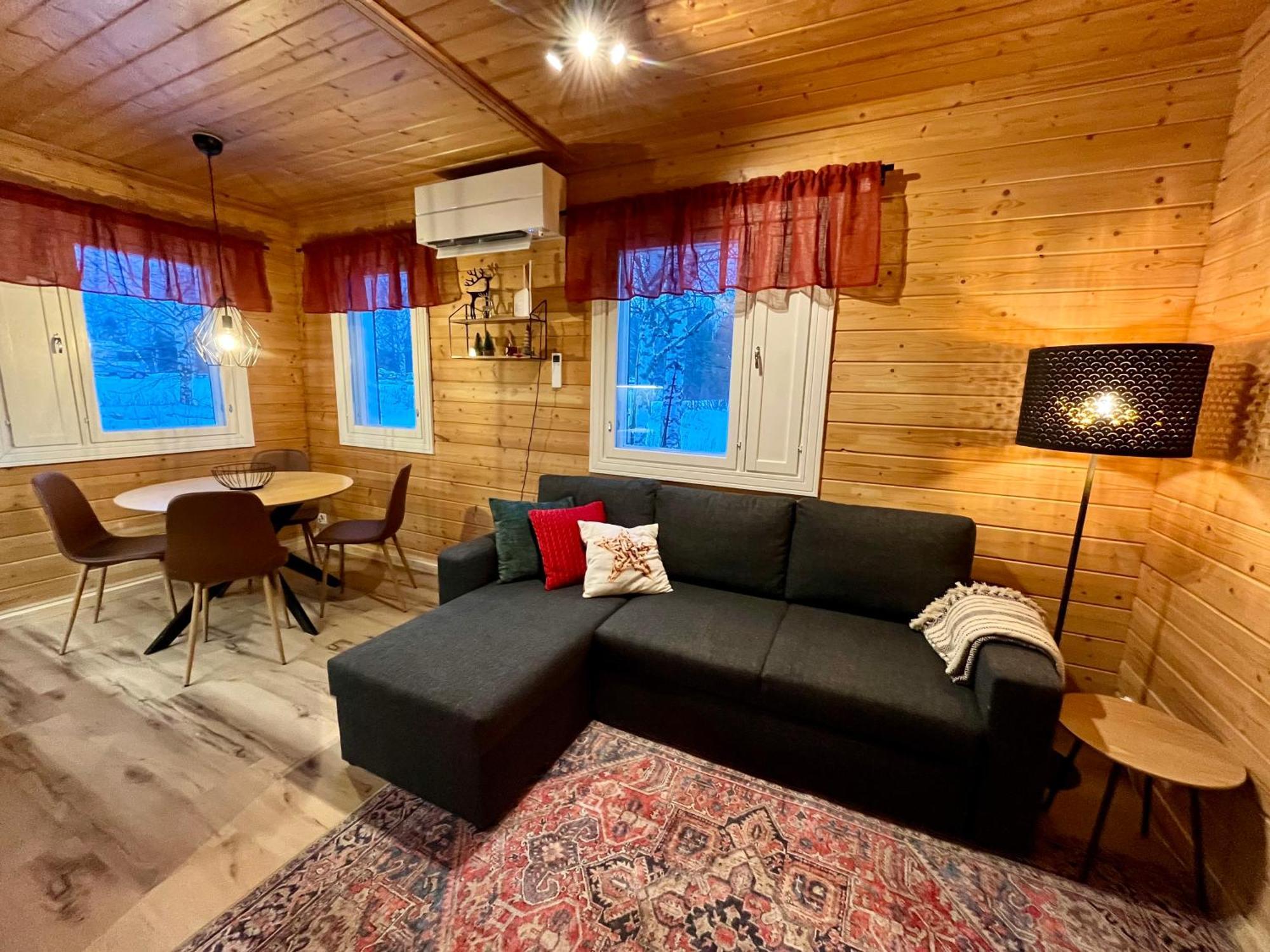 רובניימי Log Cottages In 10 Min From Santa Claus Village-Sauna&Freeparking מראה חיצוני תמונה